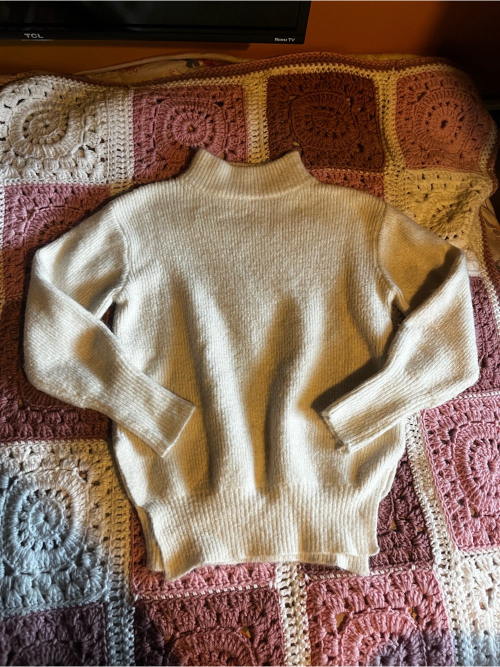 Cozy Cream Women's Ribbed Sweater